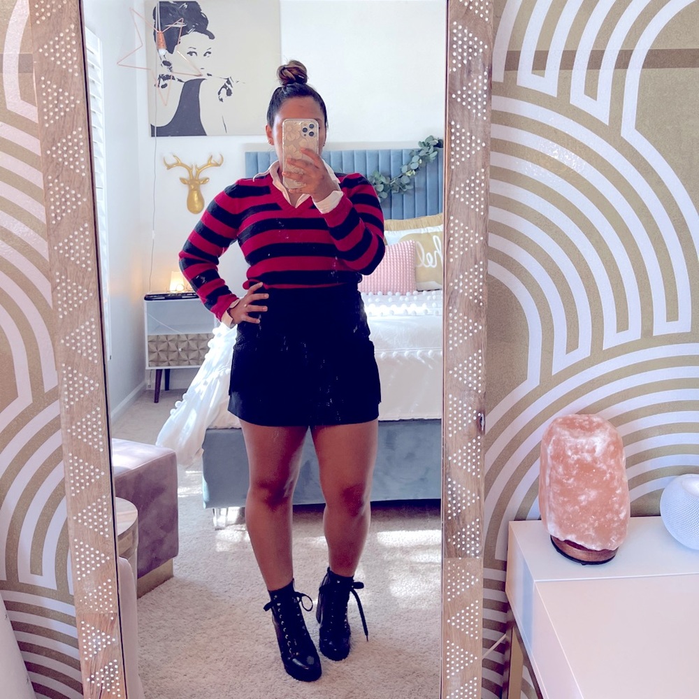 🌺🌸 3/$20 Red and White Stripped Collared Sweater